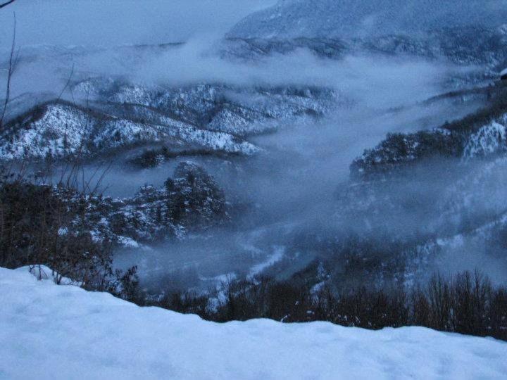 Mystic Lake Koukkouli Luaran gambar