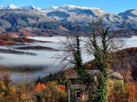 Mystic Lake Koukkouli Luaran gambar